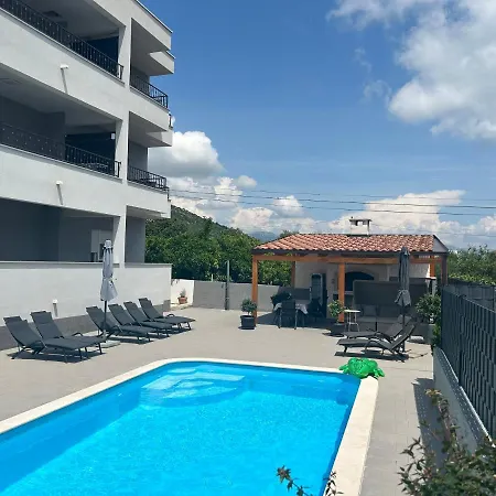 Aa 2 Lägenhet Trogir