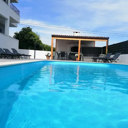 Aa 2 Apartman Trogir
