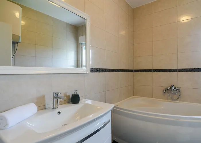 Aa 2 Appartement Trogir