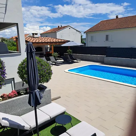 Aa 2 Apartman Trogir